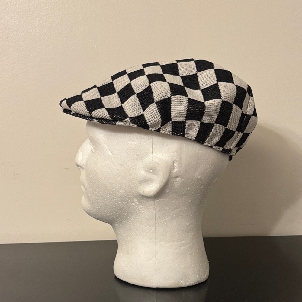 Vintage 2000s Hot Topic Goorin Black and White Checkered‎ Flat Newsboy Cabby Hat